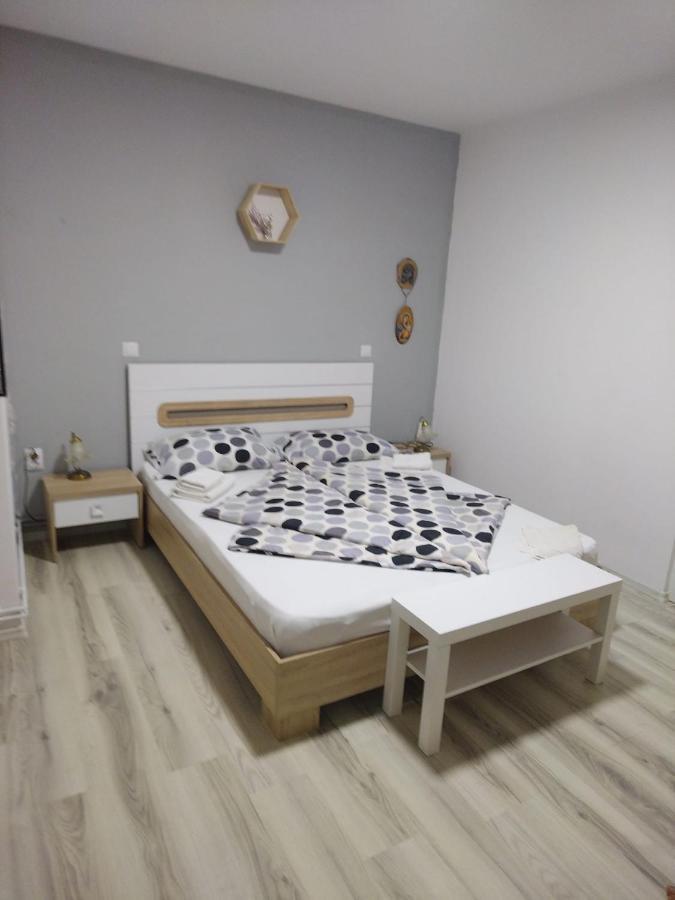 Casa Elena Apartment ซิวิโชอารา ภายนอก รูปภาพ